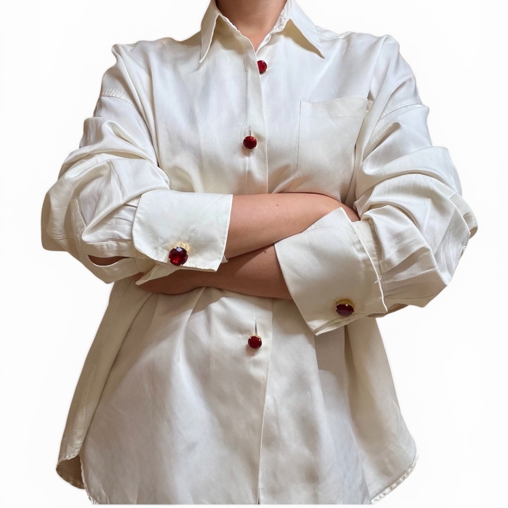Dolce & Gabbana Cream Silk Shirt with Red Jewel Button - Picture 3 of 6
